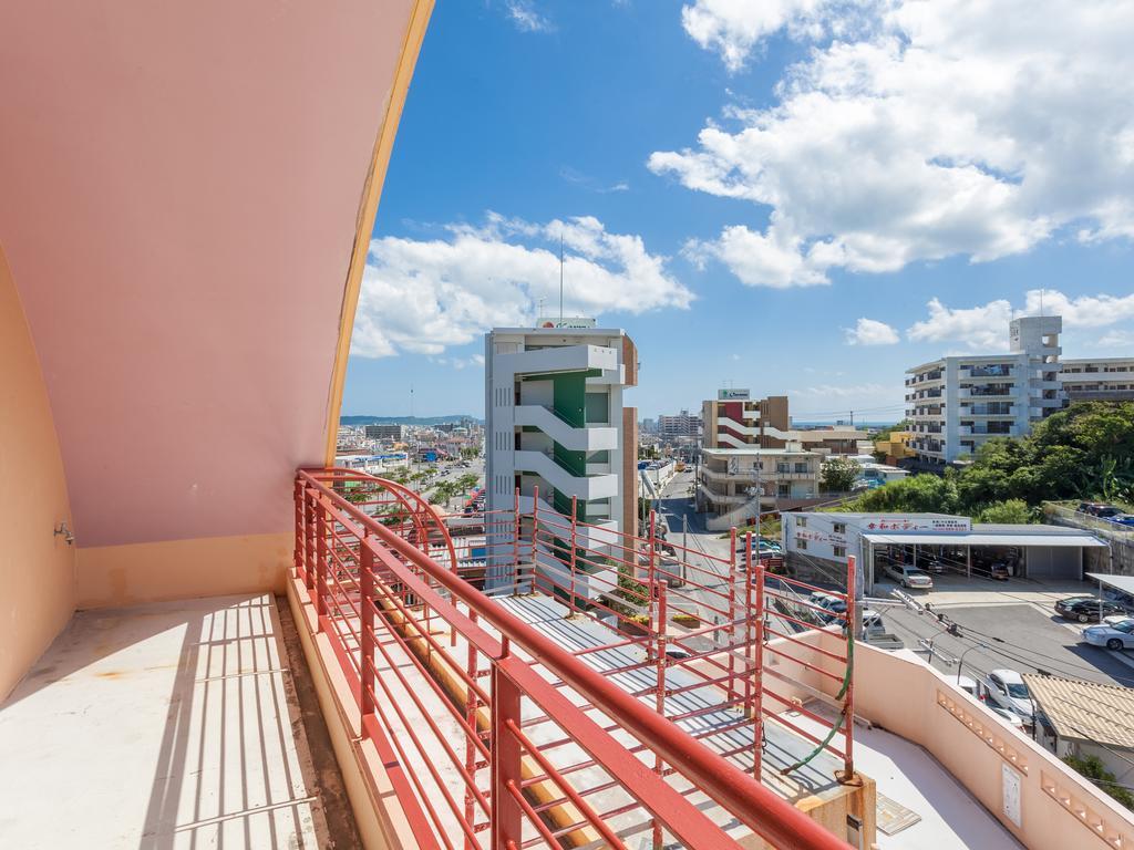 Kariyushi Condominium Resort Mezon Max Окинава Экстерьер фото